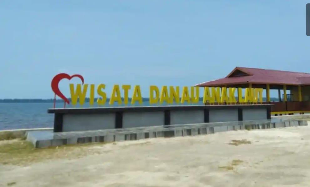 WISATA DANAU ANAK LAUT INDAH 